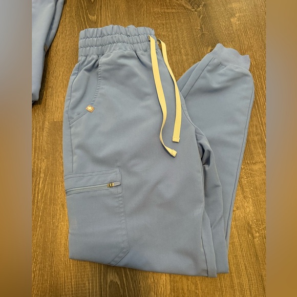 Figs Joggers - Picture 1 of 2